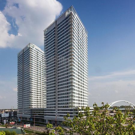 Sag Panorama City Free Parking Bratislava Exteriör bild